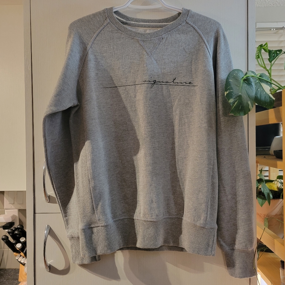 Signature Recordings Drum and Bass Label Sweater